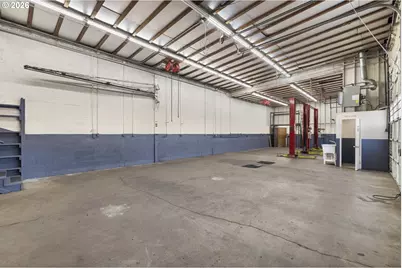 17627 SE McLoughlin Blvd, Milwaukie, OR 97267 - Photo 17