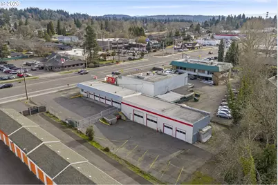 17627 SE McLoughlin Blvd, Milwaukie, OR 97267 - Photo 31