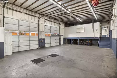 17627 SE McLoughlin Blvd, Milwaukie, OR 97267 - Photo 19