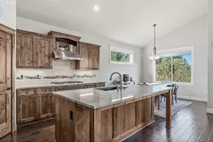 16605 SW Oregon Jade Ct, Beaverton, OR 97007 - Photo 7