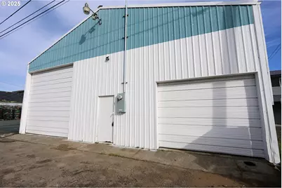 63355 Charleston Rd, Coos Bay, OR 97420 - Photo 3