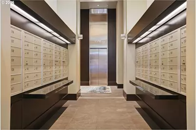 1025 NW Couch St #717, Portland, OR 97209 - Photo 3