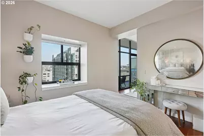 1025 NW Couch St #717, Portland, OR 97209 - Photo 27