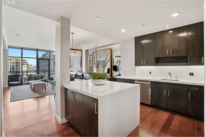 1025 NW Couch St #717, Portland, OR 97209 - Photo 9