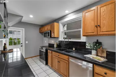 2225 N Humboldt St, Portland, OR 97217 - Photo 13