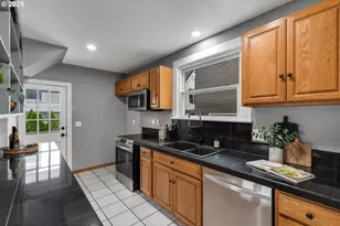 2225 N Humboldt St, Portland, OR 97217 - Photo 13