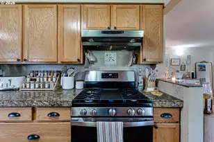 1255 E 24th Ave, Eugene, OR 97403 - Photo 17