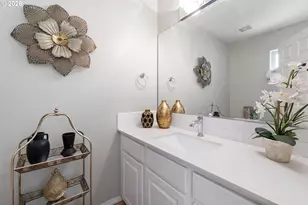 16436 SE Meadowland Ct, Portland, OR 97236 - Photo 9