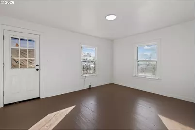 143 SW 3rd St, Pendleton, OR 97801 - Photo 11