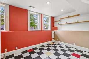 905 NE Holman St, Portland, OR 97211 - Photo 27