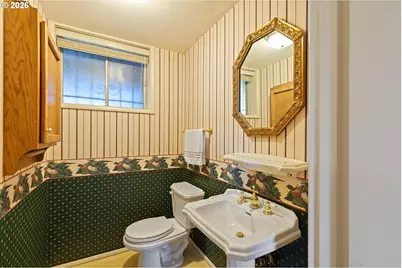 11047 SE Cherry Blossom Dr, Portland, OR 97216 - Photo 29