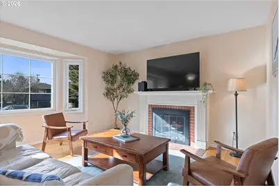 11047 SE Cherry Blossom Dr, Portland, OR 97216 - Photo 3