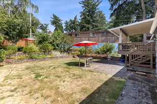 11047 SE Cherry Blossom Dr, Portland, OR 97216 - Photo 39