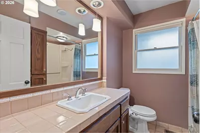 11047 SE Cherry Blossom Dr, Portland, OR 97216 - Photo 15