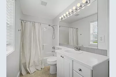 7008 SE Stella Ct, Hillsboro, OR 97123 - Photo 33
