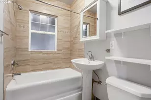 1509 NE 10th Ave, Portland, OR 97232 - Photo 9
