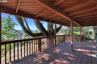 475 Riverview Blvd, Springfield, OR 97477 - Photo 31