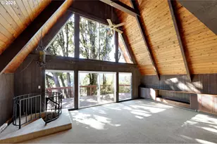 475 Riverview Blvd, Springfield, OR 97477 - Photo 5