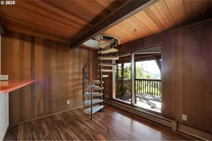 475 Riverview Blvd, Springfield, OR 97477 - Photo 25