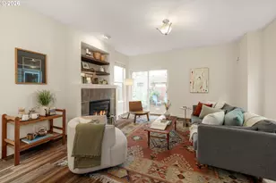 9217 N Macrum Ave, Portland, OR 97203 - Photo 11