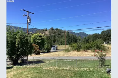 370 Gael Ln, Myrtle Creek, OR 97457 - Photo 19