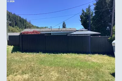 370 Gael Ln, Myrtle Creek, OR 97457 - Photo 11