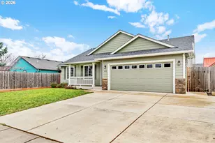 632 N 5th St, Creswell, OR 97426 - Photo 3