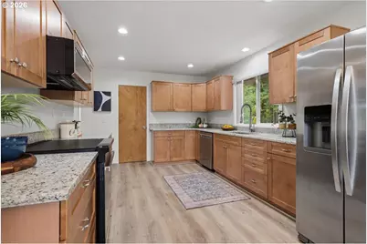 16660 SW Oak St, Beaverton, OR 97007 - Photo 9
