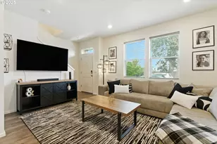 627 NE 72nd St, Vancouver, WA 98665 - Photo 5