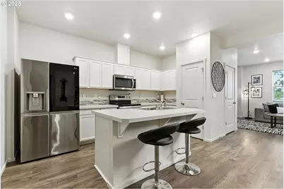 627 NE 72nd St, Vancouver, WA 98665 - Photo 9