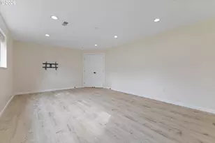 18665 NW Tolovana St, Portland, OR 97229 - Photo 25