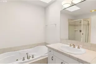 9820 NW Skyview Dr, Portland, OR 97231 - Photo 17