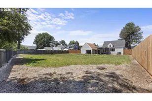 1901 Long St, Sweet Home, OR 97386 - Photo 27