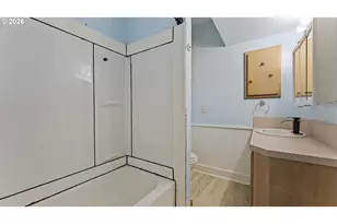 1901 Long St, Sweet Home, OR 97386 - Photo 9
