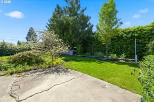 349 S 6th St, Cottage Grove, OR 97424 - Photo 27