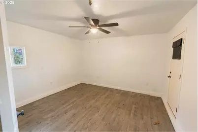 219 NE 18th Ave, Camas, WA 98607 - Photo 17