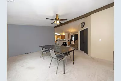 32025 NW Meadow Dr, North Plains, OR 97133 - Photo 15