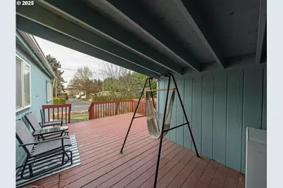 32025 NW Meadow Dr, North Plains, OR 97133 - Photo 5