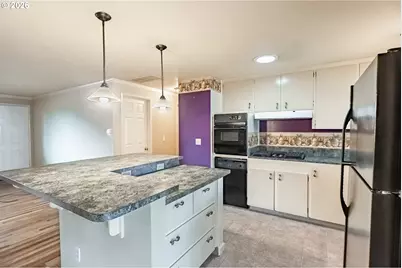 1750 Vanderbeck Ln, Woodburn, OR 97071 - Photo 9