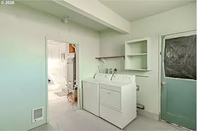 1750 Vanderbeck Ln, Woodburn, OR 97071 - Photo 15