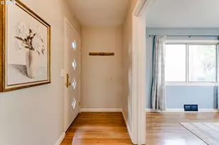 525 10th St, Springfield, OR 97477 - Photo 5