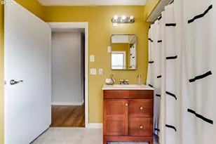 525 10th St, Springfield, OR 97477 - Photo 35