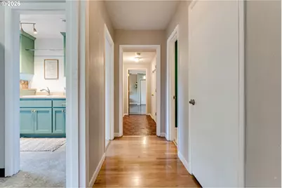 525 10th St, Springfield, OR 97477 - Photo 19