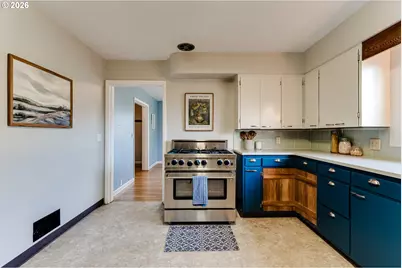 525 10th St, Springfield, OR 97477 - Photo 15