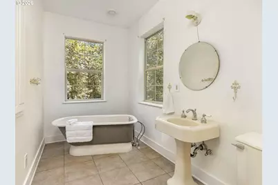 16111 S Redland Rd, Oregon City, OR 97045 - Photo 13