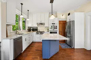 2925 NW Raleigh St, Portland, OR 97210 - Photo 9