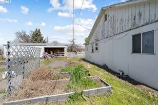 1791 NW 11th St, Hermiston, OR 97838 - Photo 5