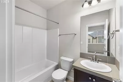 28668 SW Paris Ave, Wilsonville, OR 97070 - Photo 25