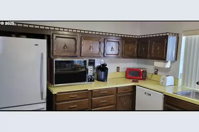 117 N Main St, Milton-Freewater, OR 97862 - Photo 21