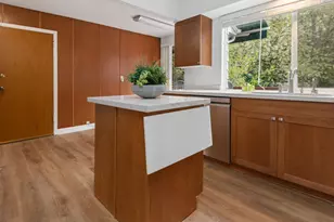 9310 SW 18th Pl, Portland, OR 97035 - Photo 11